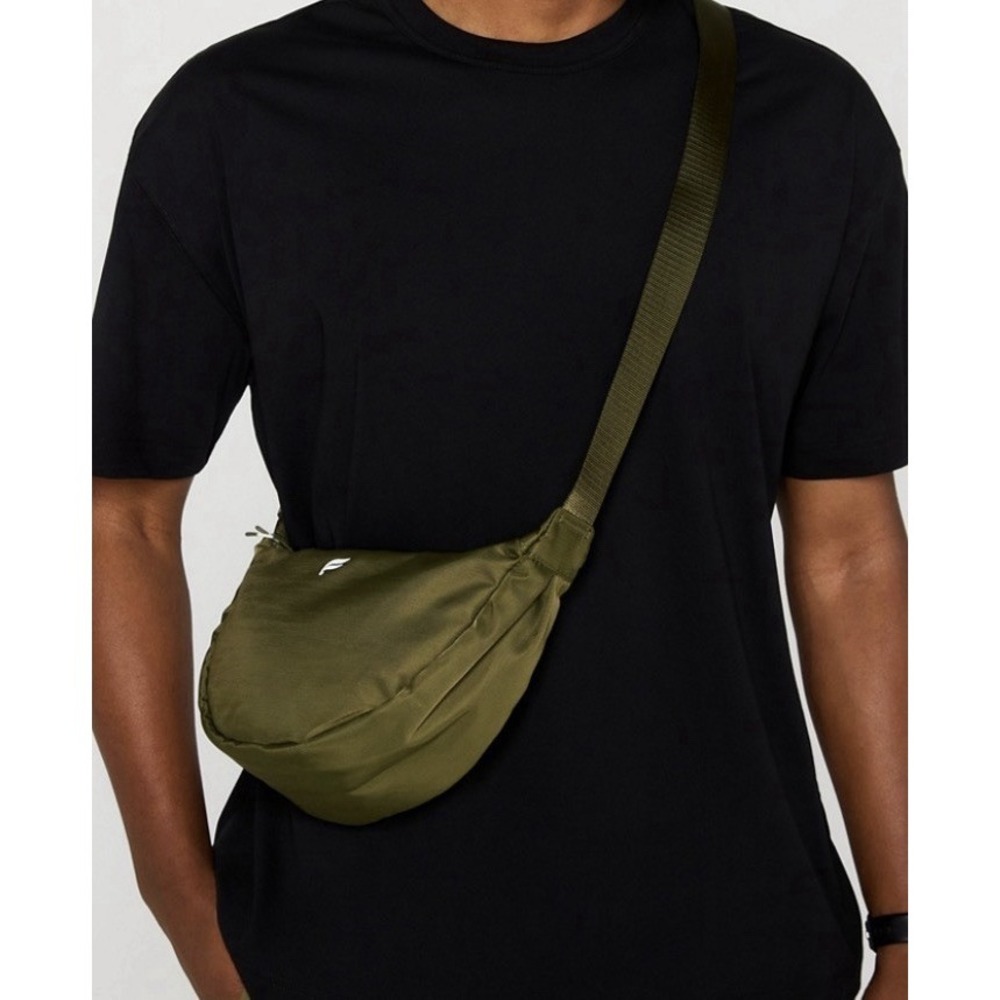 Fabletics The Sling Bag Adjustable Utility Green Zipper New 12X7 - Picture 10 of 15